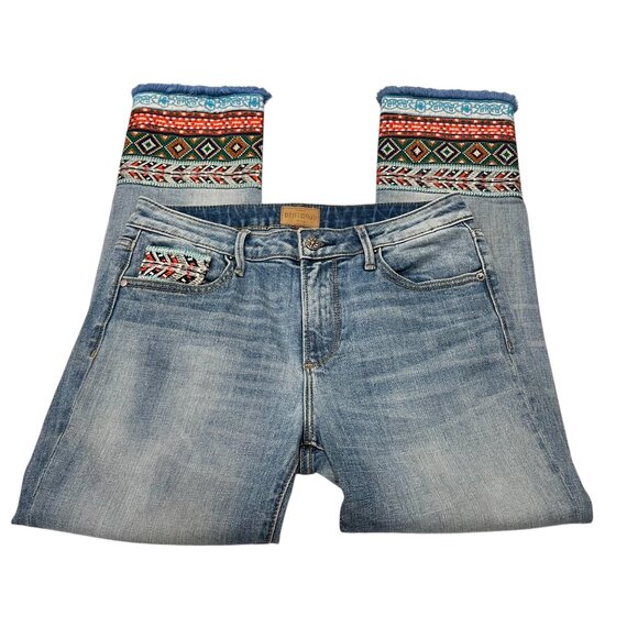 Driftwood Colette Lightwash Embroidered Hem Jeans, Cropped, 27 - Picture 8 of 10